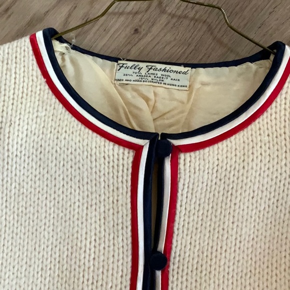 Fully Fashioned sweater/cardigan 6 blue button, navy,white, and red ribbon - Picture 3 of 6
